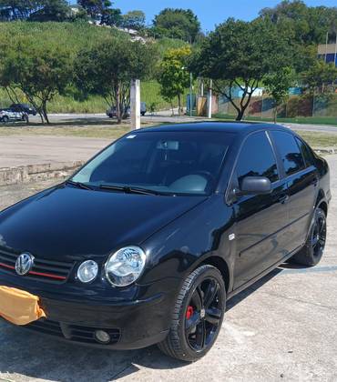 VOLKSWAGEN POLO SEDAN 2.0 MI COMFORTLINE 8V GASOLINA 4P MANUAL VOLKSWAGEN POLO SEDAN 2.0 MI COMFORTLINE 8V GASOLINA 4P MANUAL